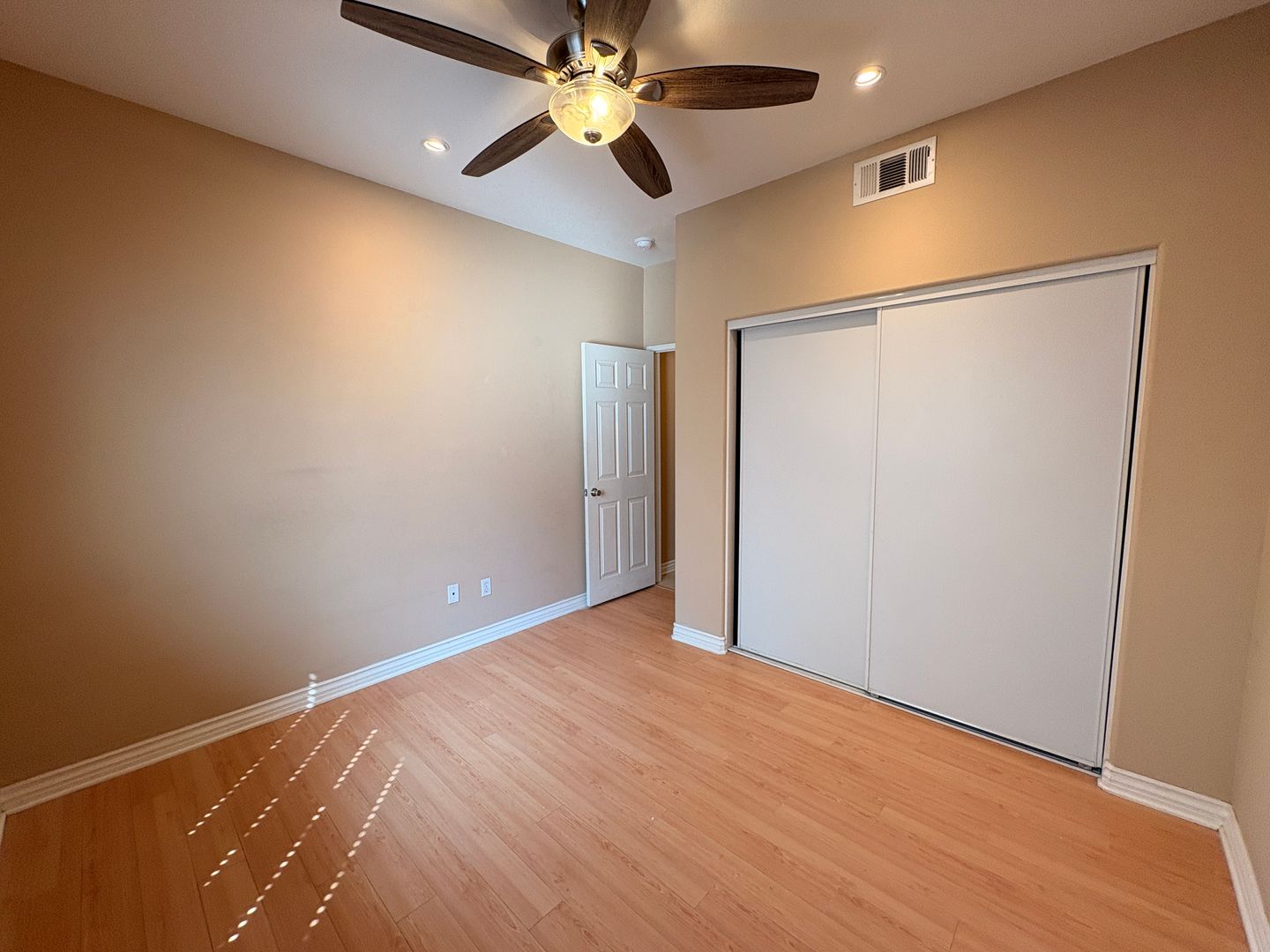 1456 Pinewood Dr - Corona - California - 4 bed, 3 bath rental property