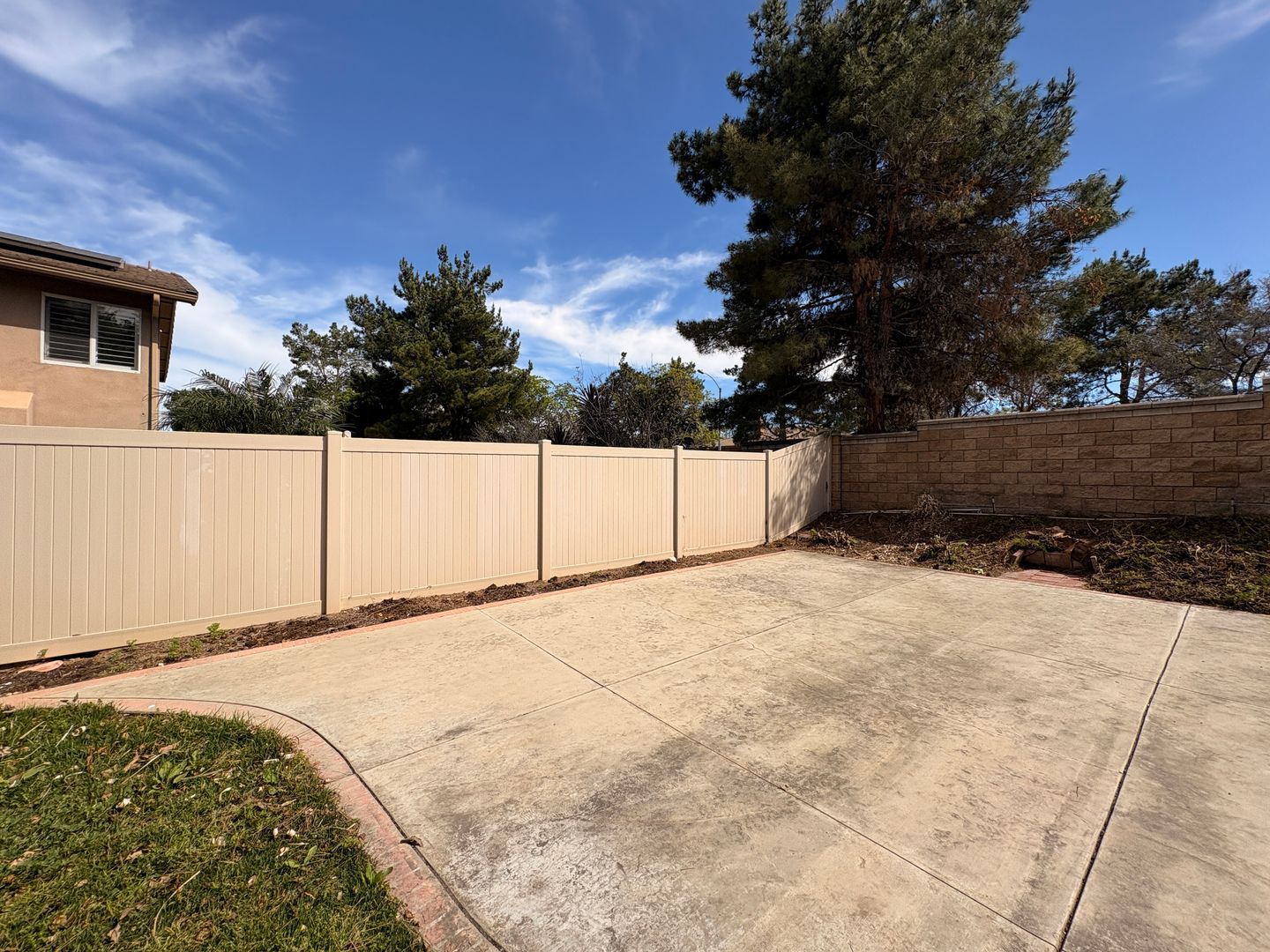 1456 Pinewood Dr - Corona - California - 4 bed, 3 bath rental property