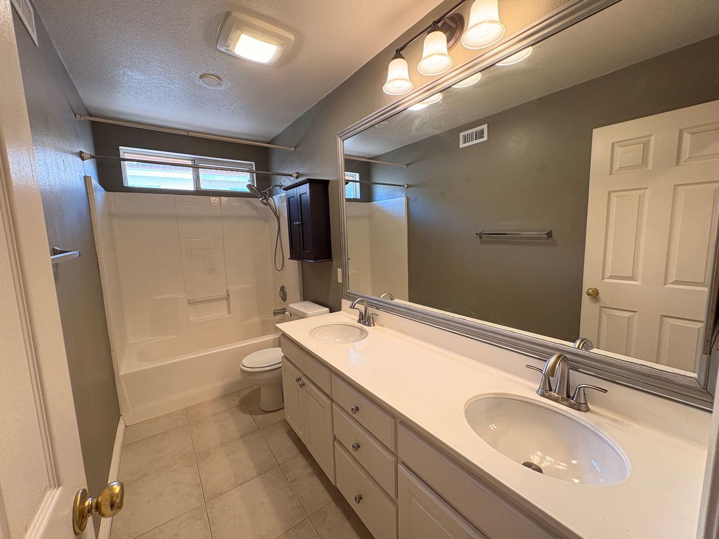 1456 Pinewood Dr - Corona - California - 4 bed, 3 bath rental property