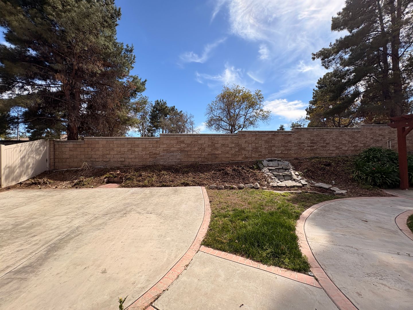 1456 Pinewood Dr - Corona - California - 4 bed, 3 bath rental property