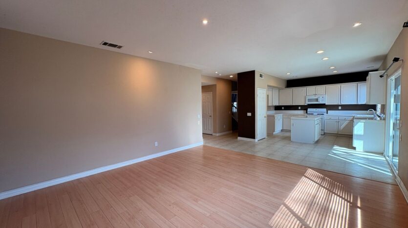 1456 Pinewood Dr - Corona - California - 4 bed, 3 bath rental property