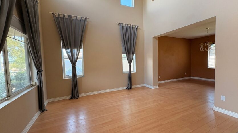 1456 Pinewood Dr - Corona - California - 4 bed, 3 bath rental property