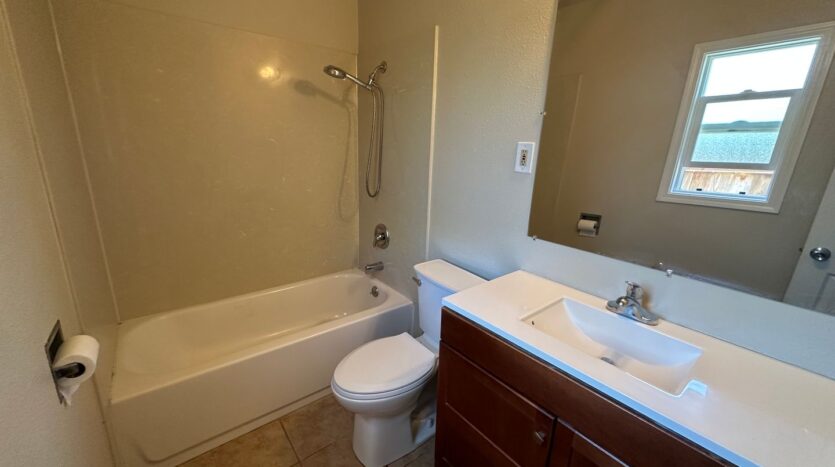 1480-1496 167th Ave - San Leandro - California - 1 bed, 1 bath rental property