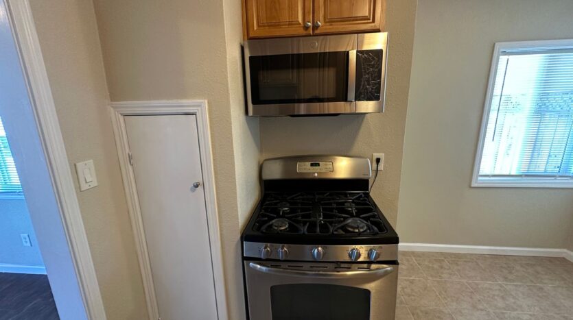 1480-1496 167th Ave - San Leandro - California - 1 bed, 1 bath rental property