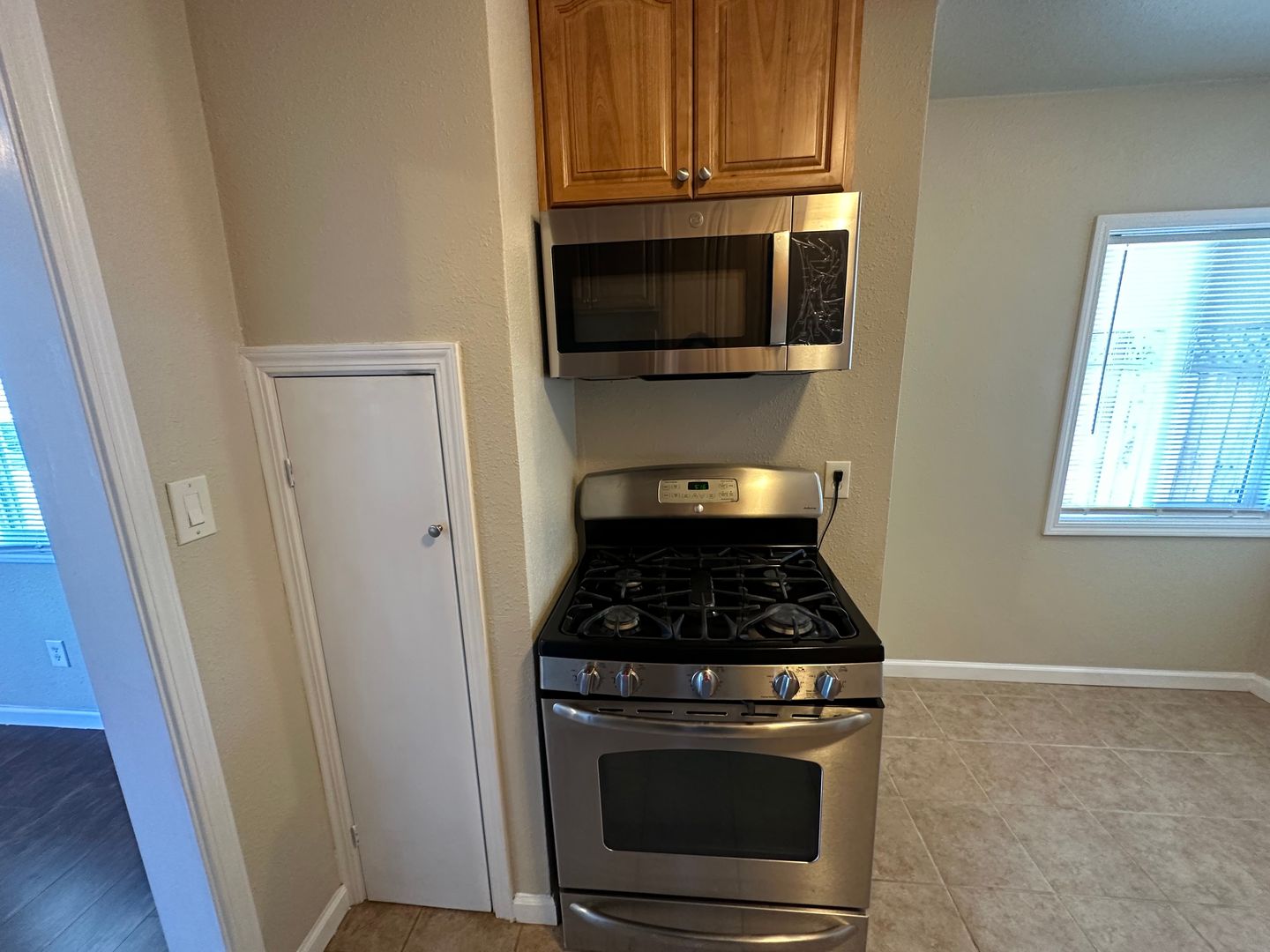 1480-1496 167th Ave - San Leandro - California - 1 bed, 1 bath rental property