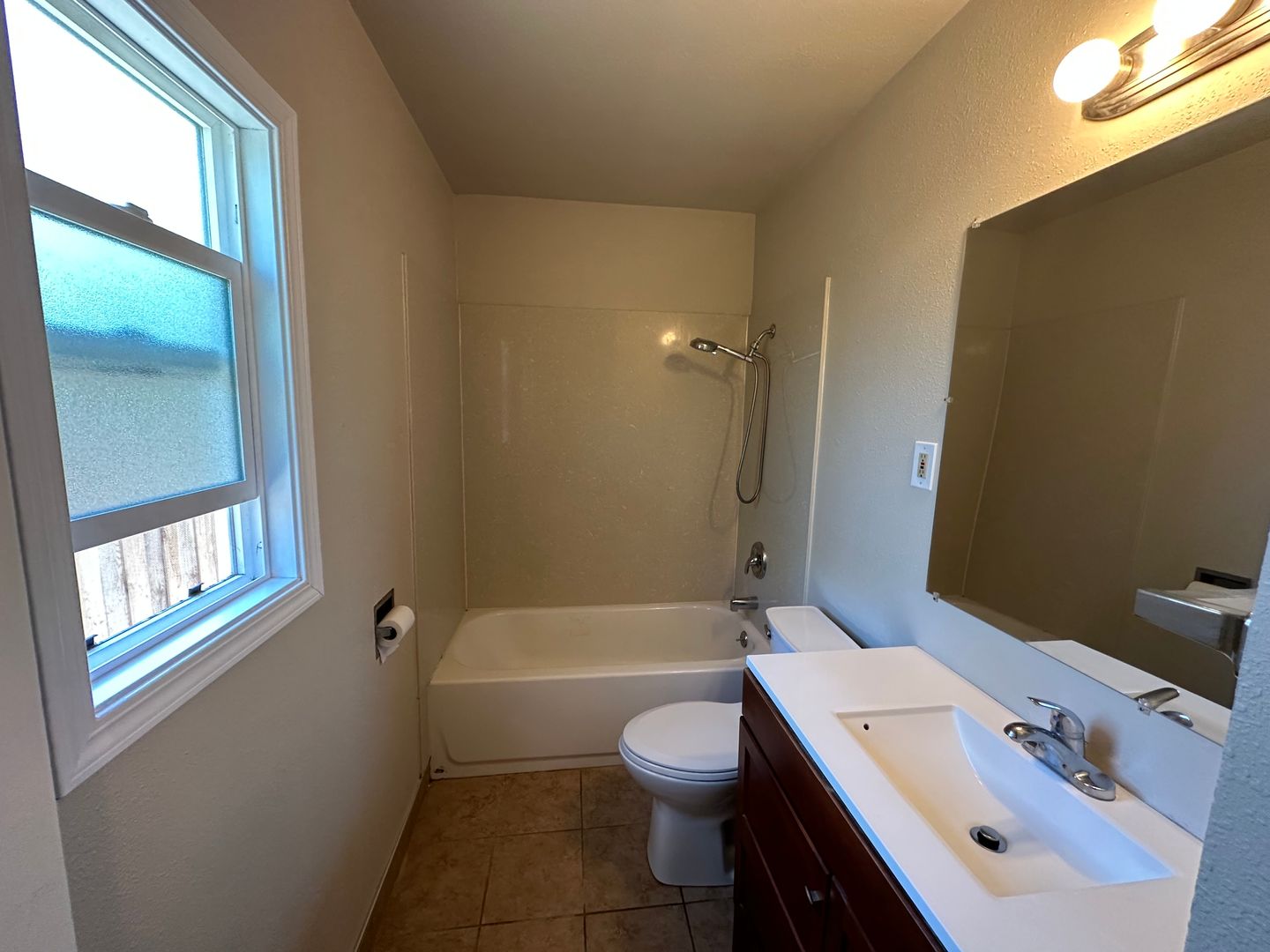 1480-1496 167th Ave - San Leandro - California - 1 bed, 1 bath rental property