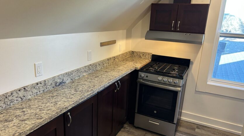 15 7th Street - Unit 3 - Petaluma - California - 2 bed, 1 bath rental property