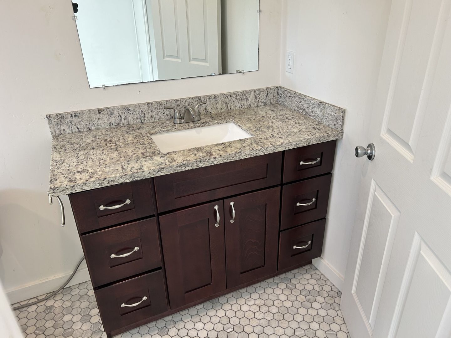 15 7th Street - Unit 3 - Petaluma - California - 2 bed, 1 bath rental property