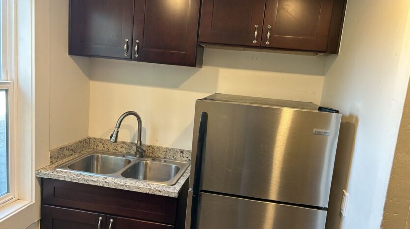 15 7th Street - Unit 3 - Petaluma - California - 2 bed, 1 bath rental property