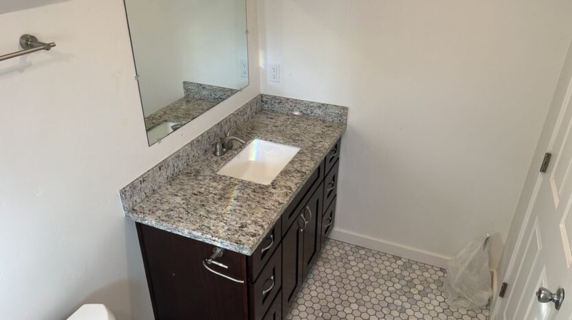 15 7th Street - Unit 3 - Petaluma - California - 2 bed, 1 bath rental property