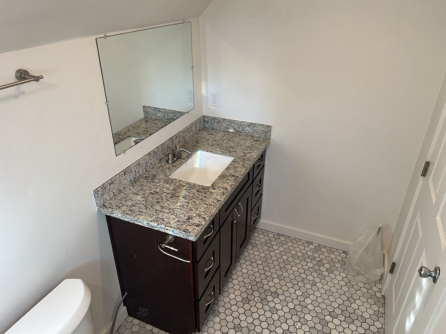 15 7th Street - Unit 3 - Petaluma - California - 2 bed, 1 bath rental property