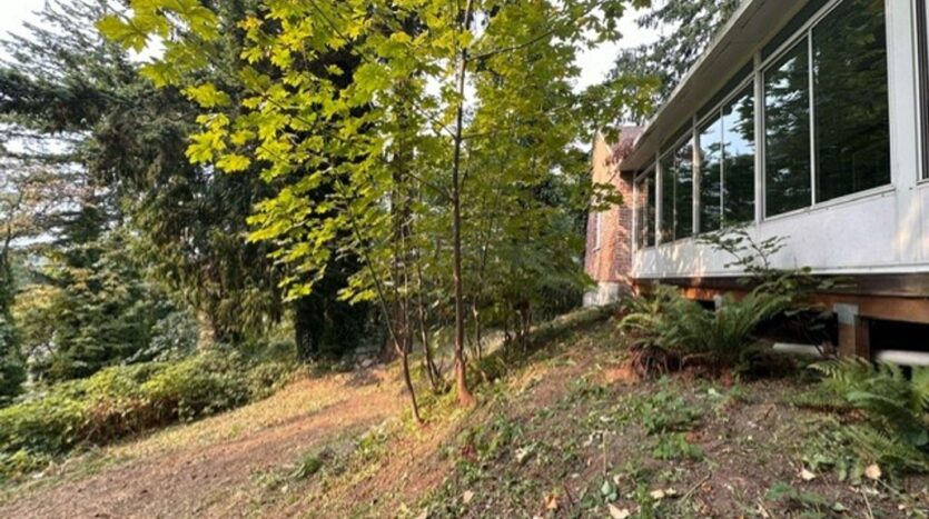 1600 Blodgett Rd  - Mount Vernon - Washington - 2 bed, 1.5 bath rental property