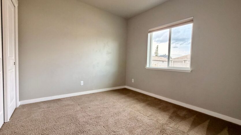 16439 Bassett Dr  - La Pine - Oregon - 3 bed, 2 bath rental property