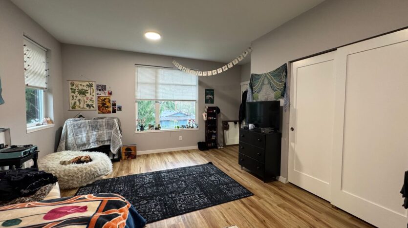 1709 30th Street - Bellingham - Washington - 6 bed, 5 bath rental property