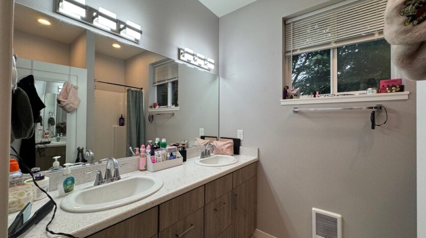 1709 30th Street - Bellingham - Washington - 6 bed, 5 bath rental property