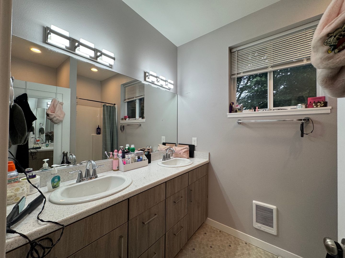 1709 30th Street - Bellingham - Washington - 6 bed, 5 bath rental property