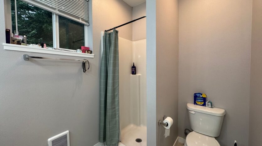 1709 30th Street - Bellingham - Washington - 6 bed, 5 bath rental property