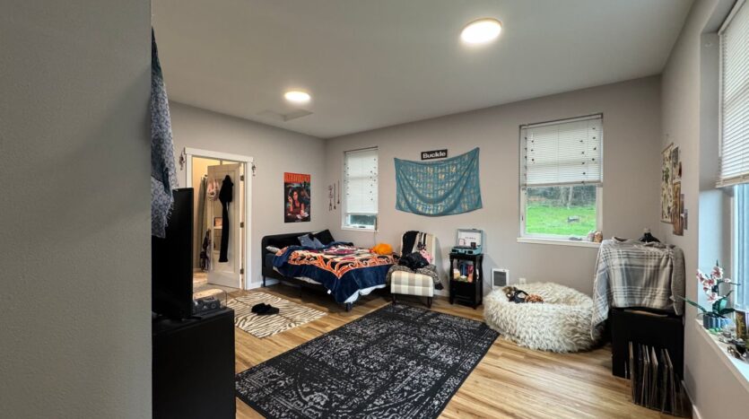 1709 30th Street - Bellingham - Washington - 6 bed, 5 bath rental property