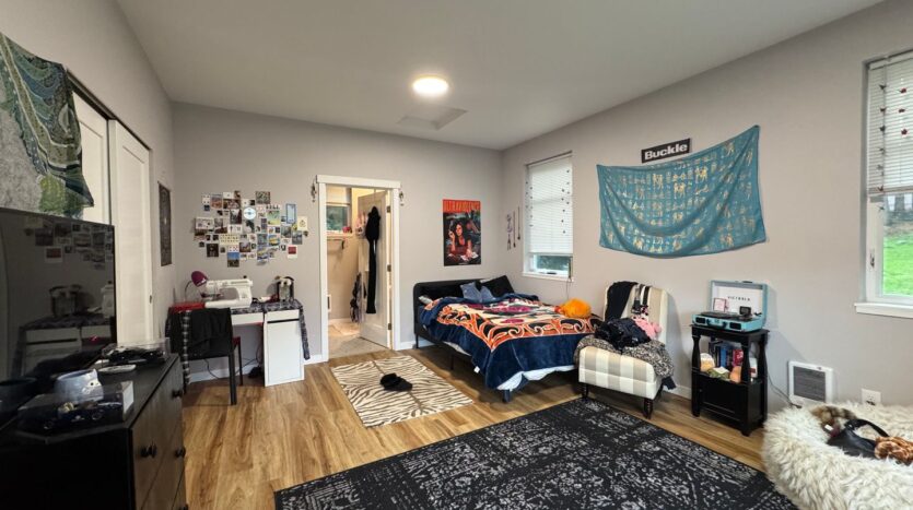 1709 30th Street - Bellingham - Washington - 6 bed, 5 bath rental property