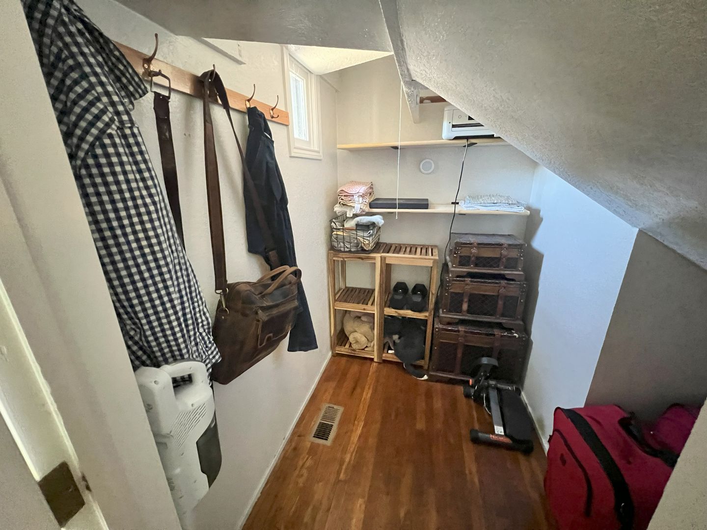 1750 Caramay Way - Sacramento - California - 2 bed, 1.5 bath rental property