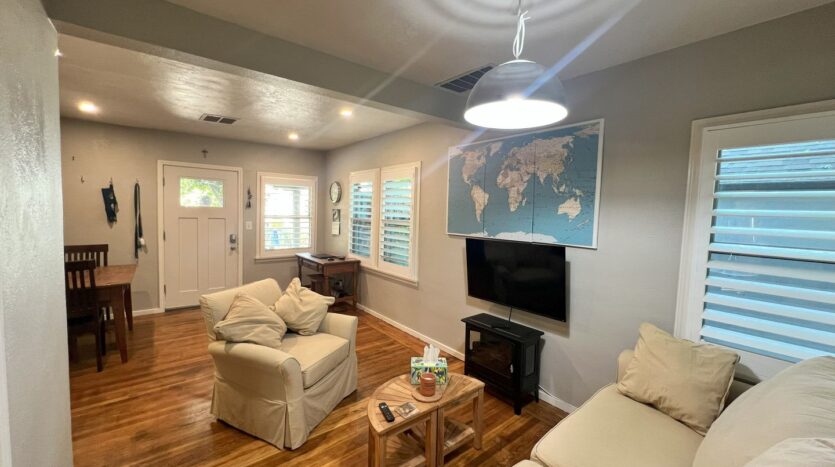 1750 Caramay Way - Sacramento - California - 2 bed, 1.5 bath rental property