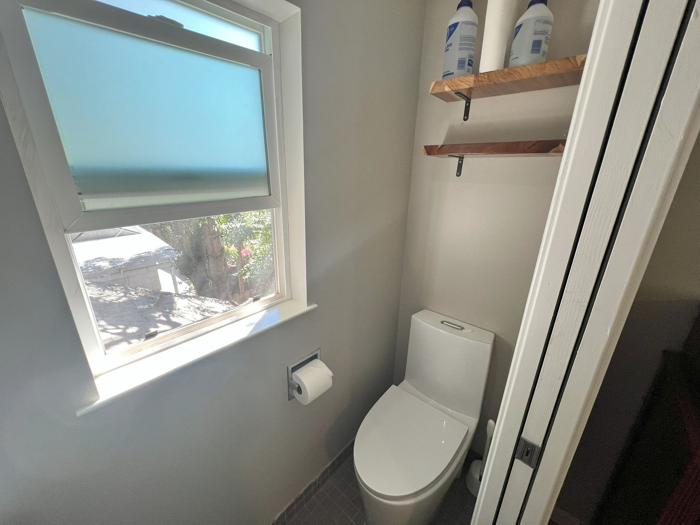 1750 Caramay Way - Sacramento - California - 2 bed, 1.5 bath rental property