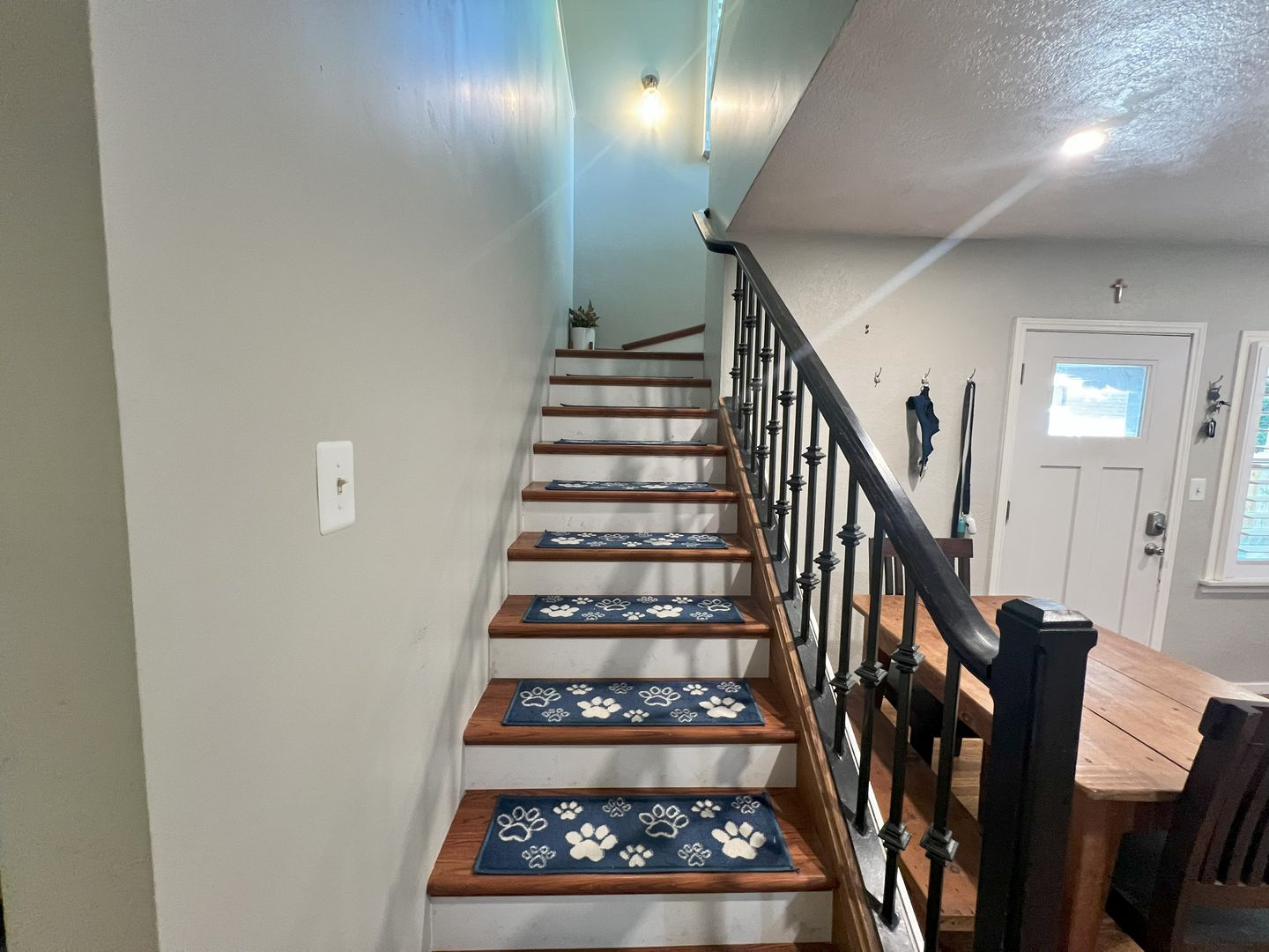 1750 Caramay Way - Sacramento - California - 2 bed, 1.5 bath rental property