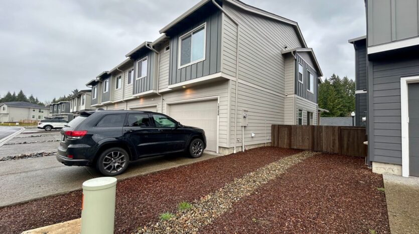 18200 NE 47th Ave - Vancouver - Washington - 3 bed, 2.5 bath rental property