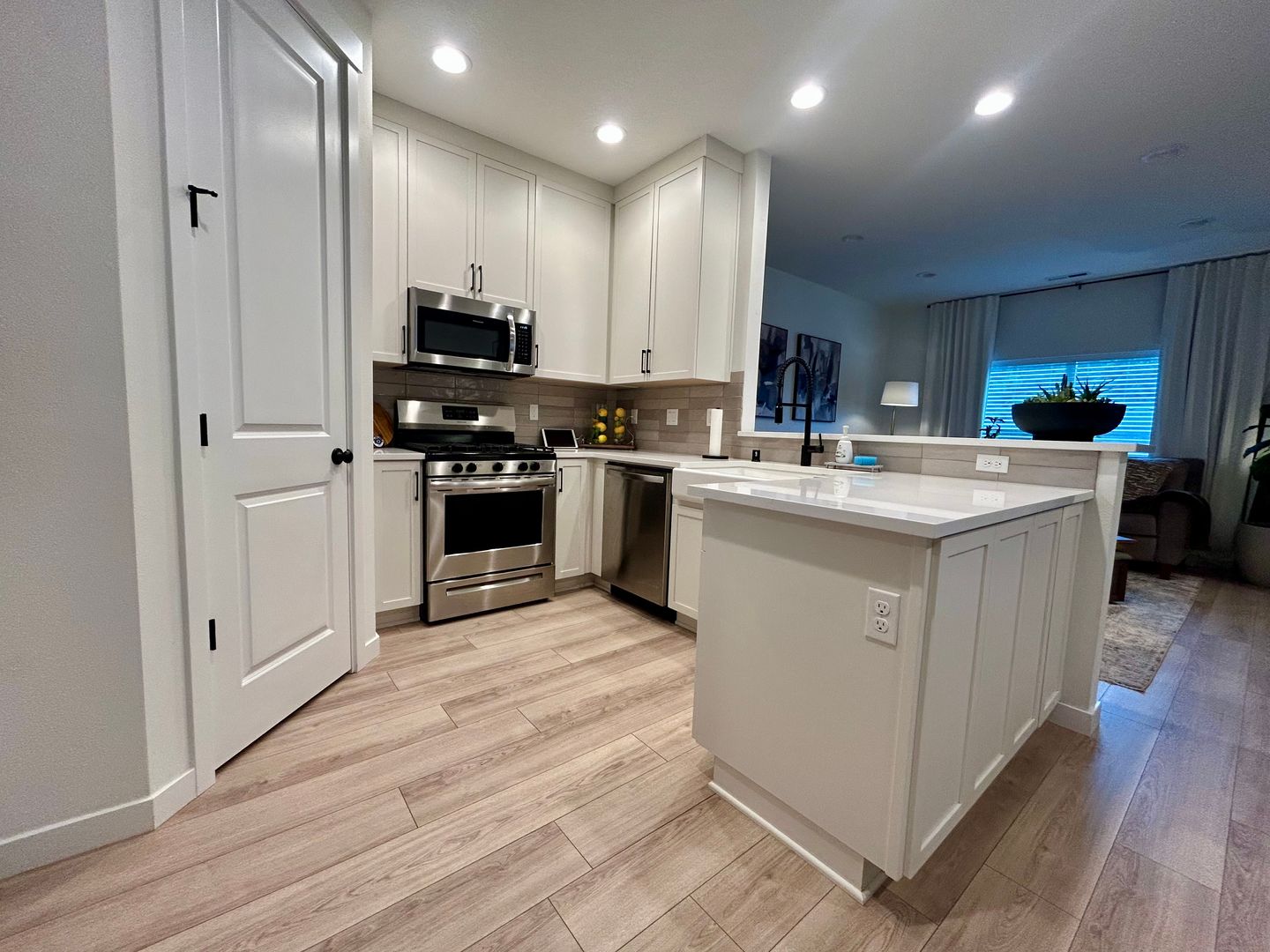 18200 NE 47th Ave - Vancouver - Washington - 3 bed, 2.5 bath rental property