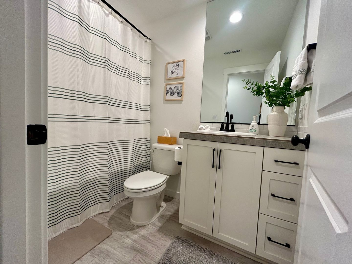 18200 NE 47th Ave - Vancouver - Washington - 3 bed, 2.5 bath rental property