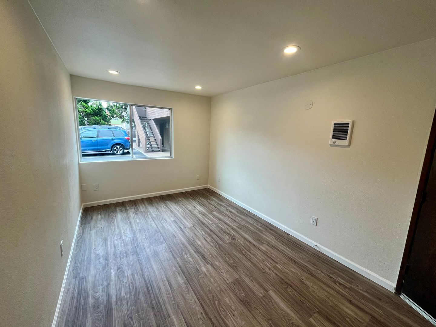 1887 N Vulcan Ave - Encinitas - California - 1 bed, 1 bath rental property