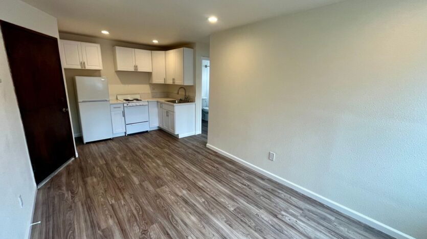 1887 N Vulcan Ave - Encinitas - California - 1 bed, 1 bath rental property