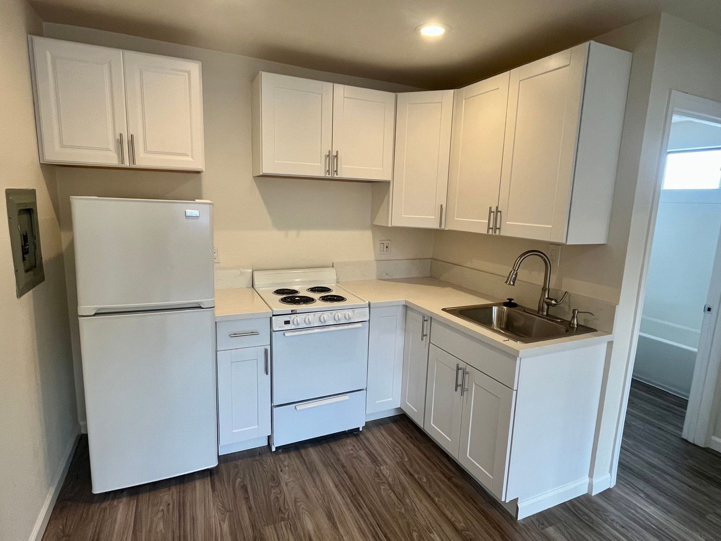 1887 N Vulcan Ave - Encinitas - California - 1 bed, 1 bath rental property