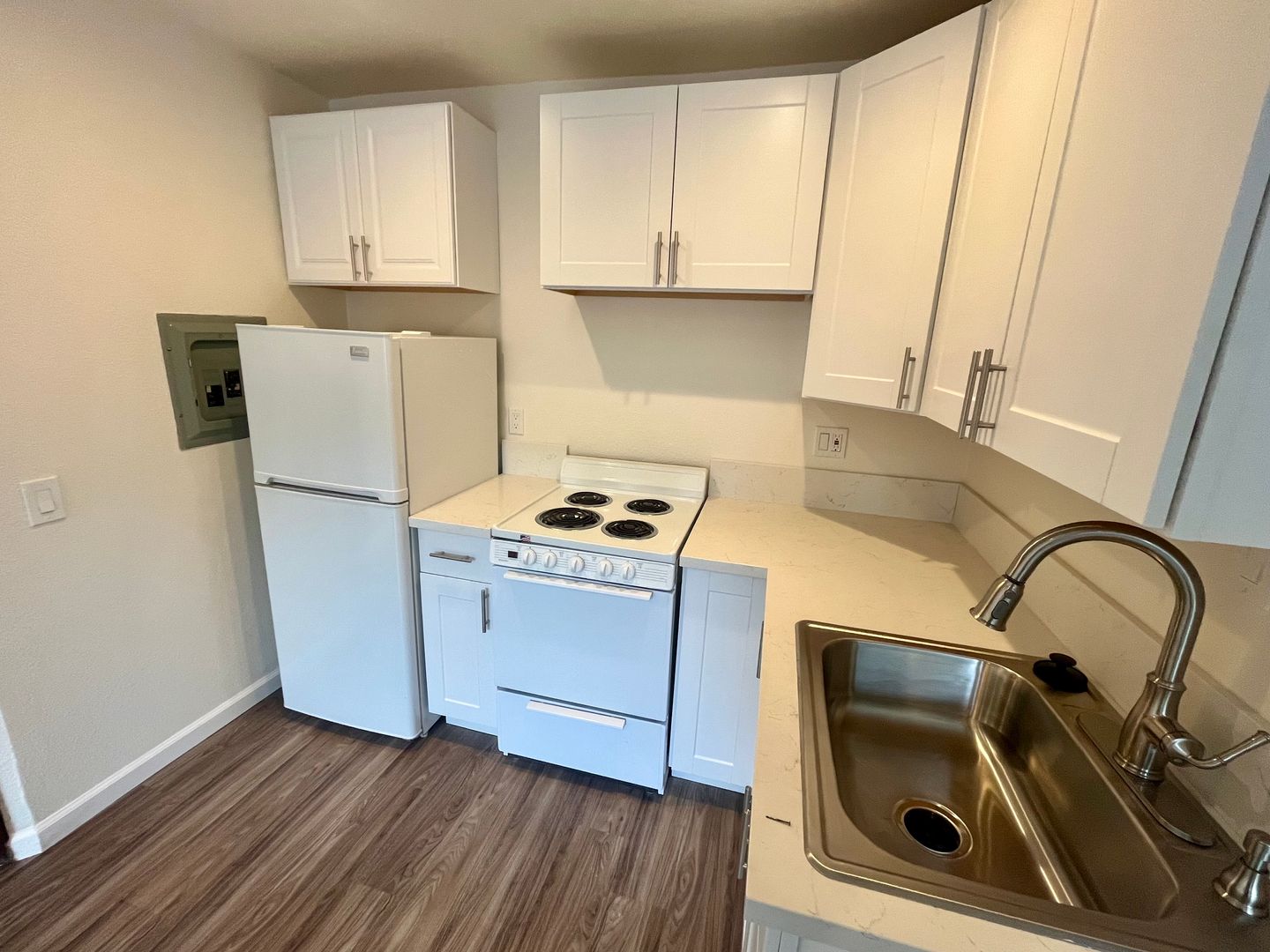 1887 N Vulcan Ave - Encinitas - California - 1 bed, 1 bath rental property