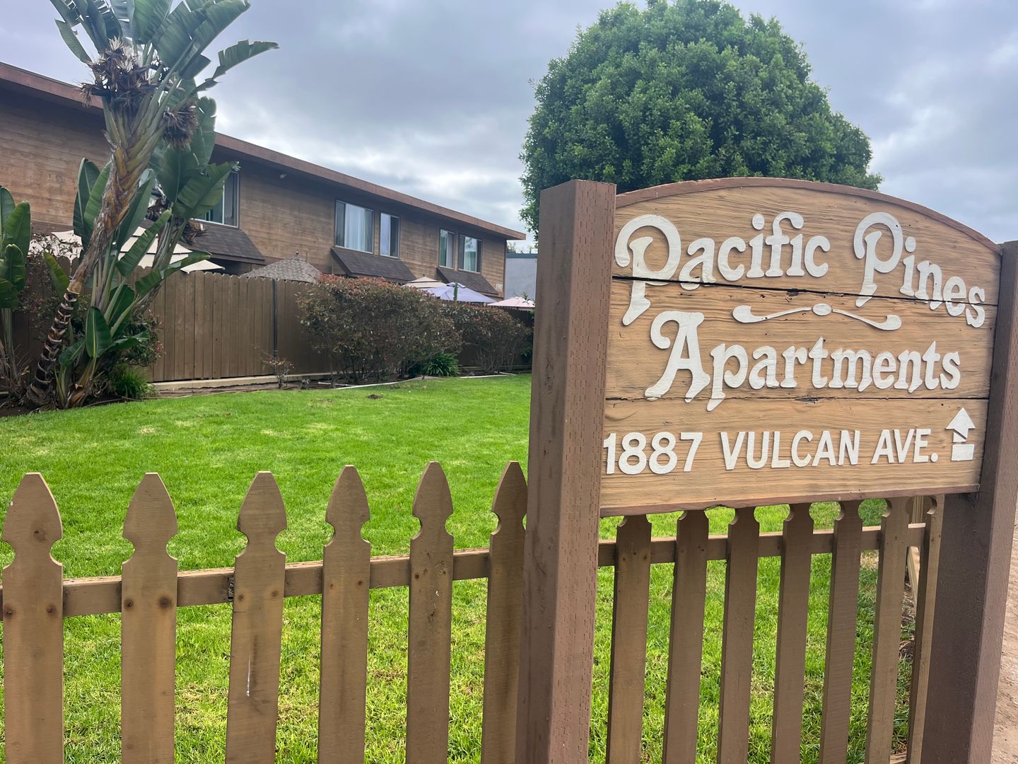 1887 N Vulcan Ave - Encinitas - California - 1 bed, 1 bath rental property