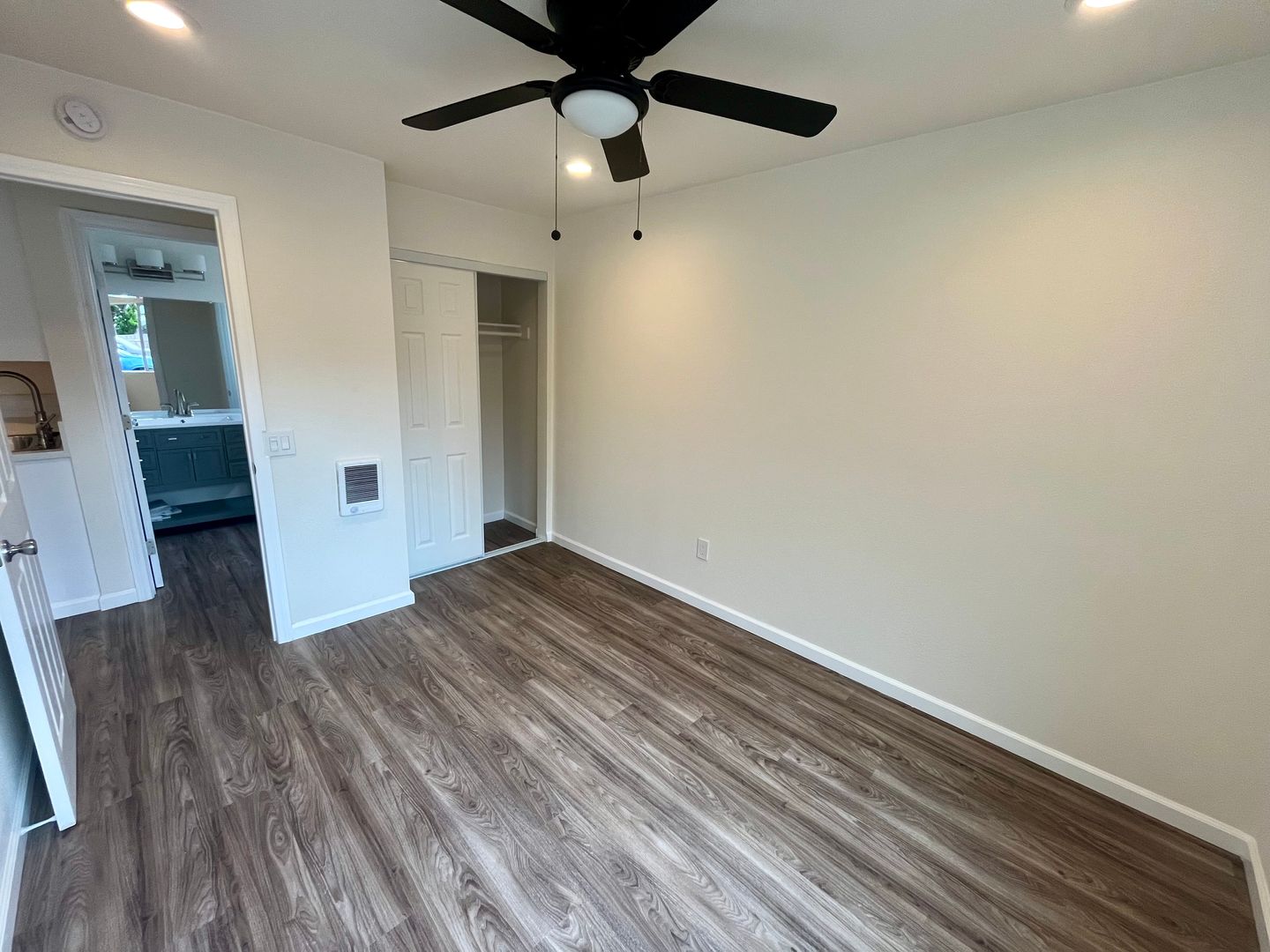 1887 N Vulcan Ave - Encinitas - California - 1 bed, 1 bath rental property