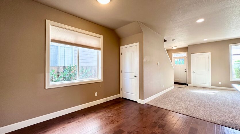 19021 Village Blvd - Sandy - Oregon - 3 bed, 2.5 bath rental property