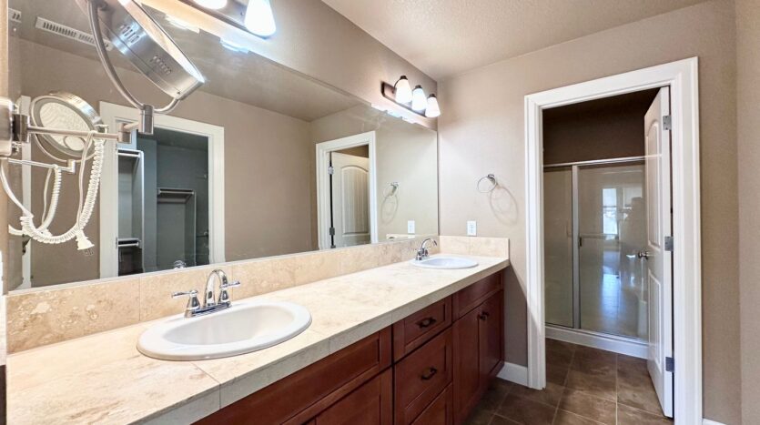 19021 Village Blvd - Sandy - Oregon - 3 bed, 2.5 bath rental property