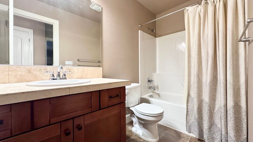 19021 Village Blvd - Sandy - Oregon - 3 bed, 2.5 bath rental property