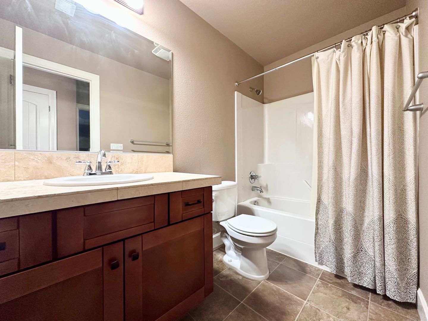 19021 Village Blvd - Sandy - Oregon - 3 bed, 2.5 bath rental property