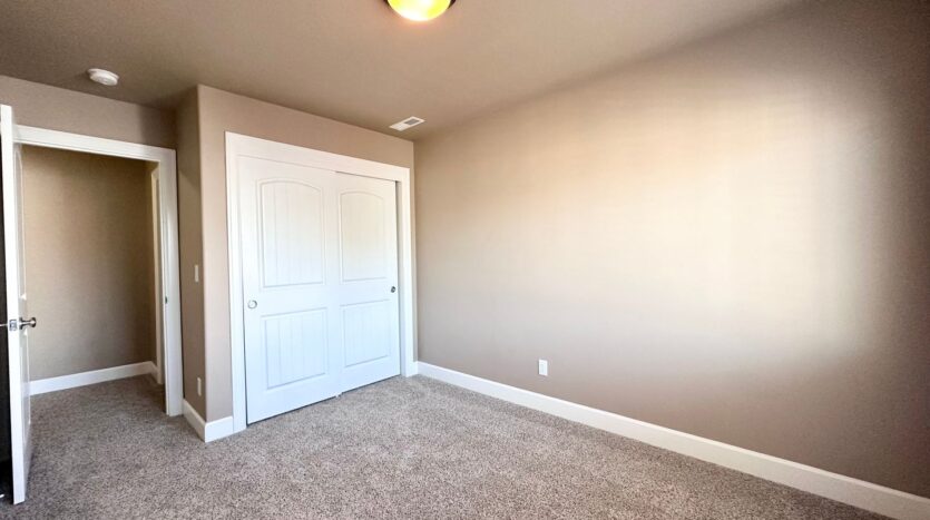 19021 Village Blvd - Sandy - Oregon - 3 bed, 2.5 bath rental property