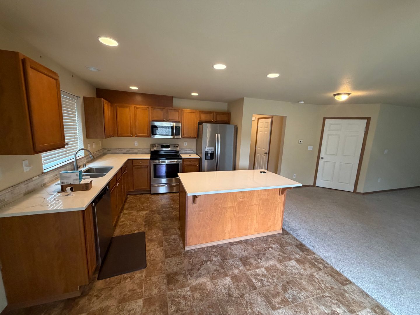 19103 23rd Ave Ct E - Tacoma - Washington - 3 bed, 3 bath rental property