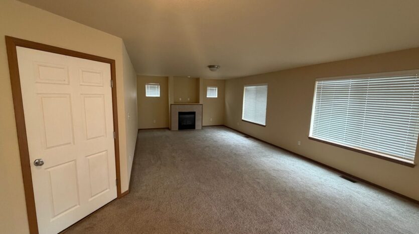 19103 23rd Ave Ct E - Tacoma - Washington - 3 bed, 3 bath rental property