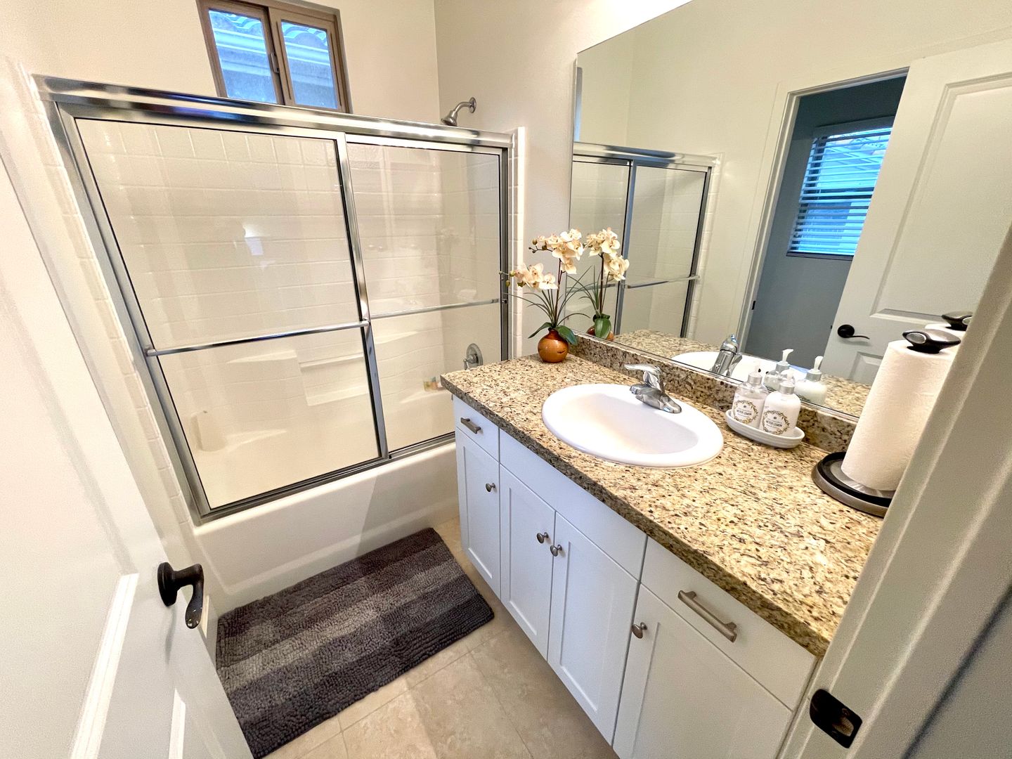 20402 Santa Ana Ave Unit 9 - Newport Beach - California - 2 bed, 2.5 bath rental property