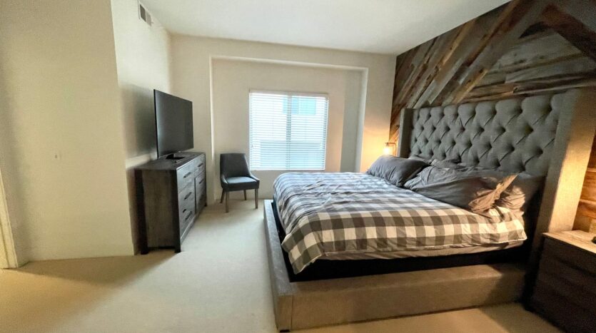 20402 Santa Ana Ave Unit 9 - Newport Beach - California - 2 bed, 2.5 bath rental property