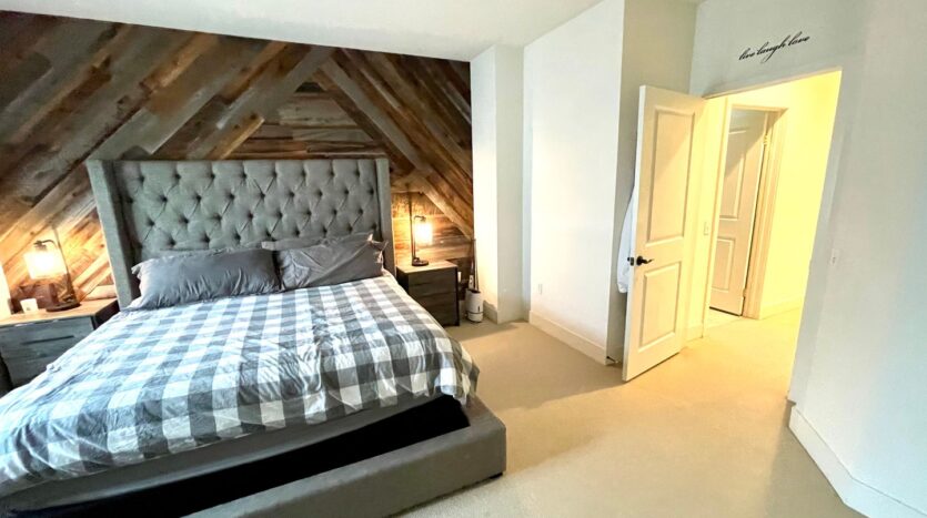 20402 Santa Ana Ave Unit 9 - Newport Beach - California - 2 bed, 2.5 bath rental property