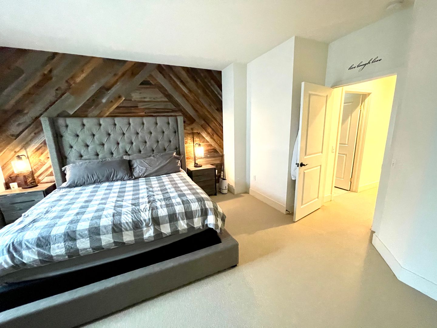 20402 Santa Ana Ave Unit 9 - Newport Beach - California - 2 bed, 2.5 bath rental property