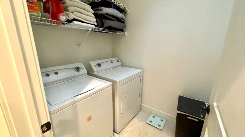 20402 Santa Ana Ave Unit 9 - Newport Beach - California - 2 bed, 2.5 bath rental property