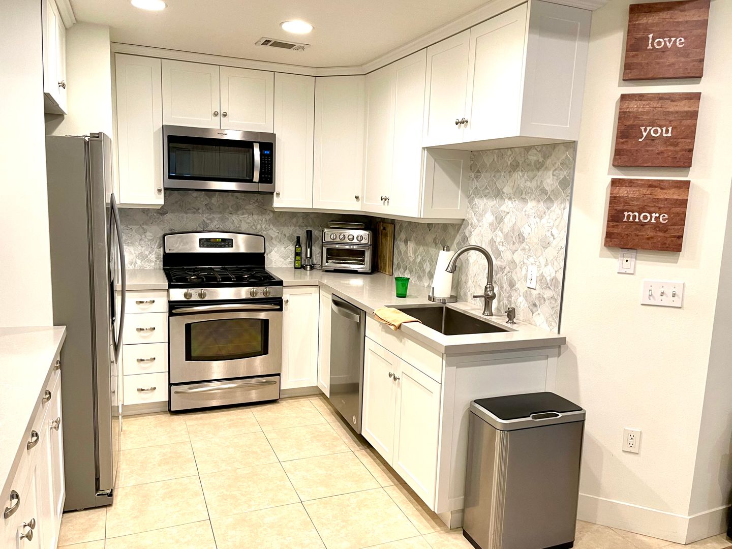 20402 Santa Ana Ave Unit 9 - Newport Beach - California - 2 bed, 2.5 bath rental property