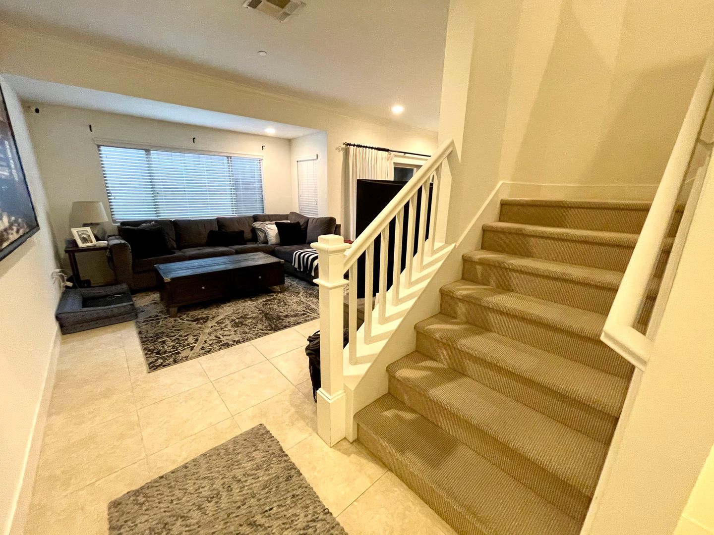 20402 Santa Ana Ave Unit 9 - Newport Beach - California - 2 bed, 2.5 bath rental property